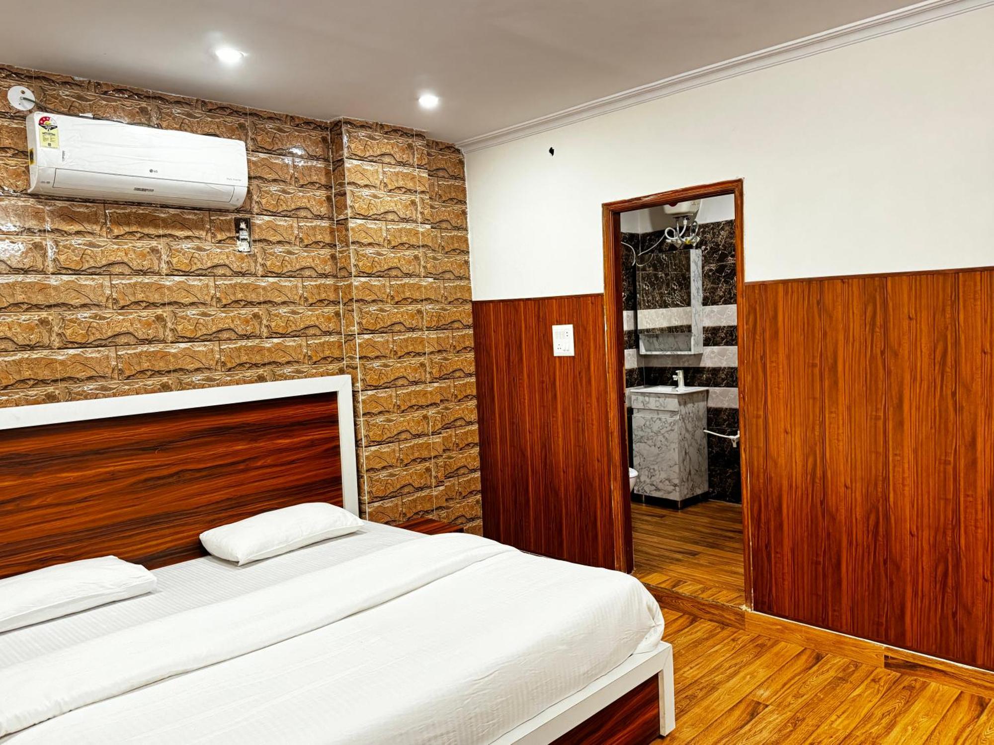 Hotel Walk Inn Faridabad Eksteriør bilde