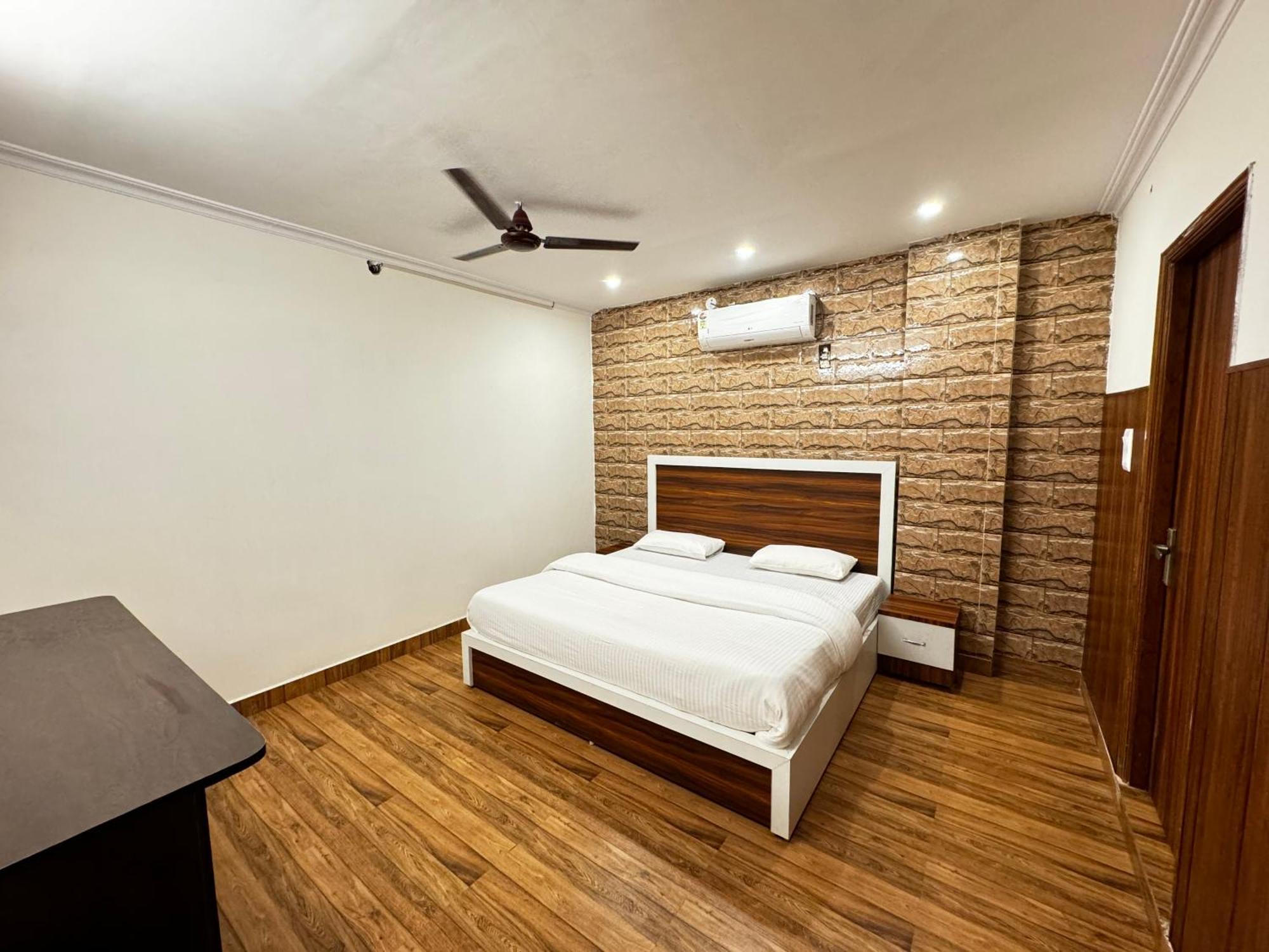 Hotel Walk Inn Faridabad Eksteriør bilde